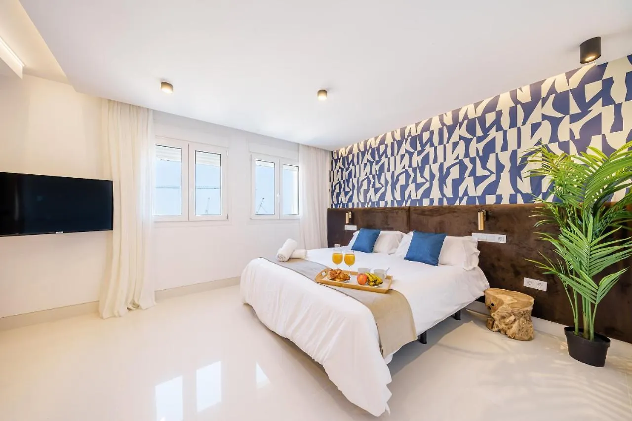 מאלגה Near Beach Stunning Views & Comfort